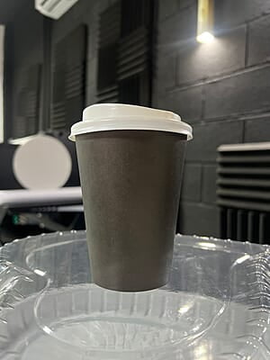 Vaso Negro de Carton para Cafe 12oz Ristra 50uns