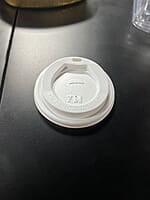 Tapadera Blanca para Vaso de Cafe 12oz RISTRA 50unds